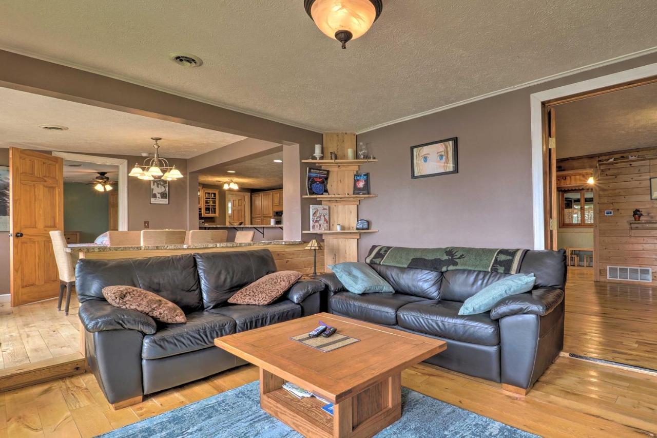 13 Mi To Downtown Quiet Lakefront Cottage Травърс Сити Екстериор снимка