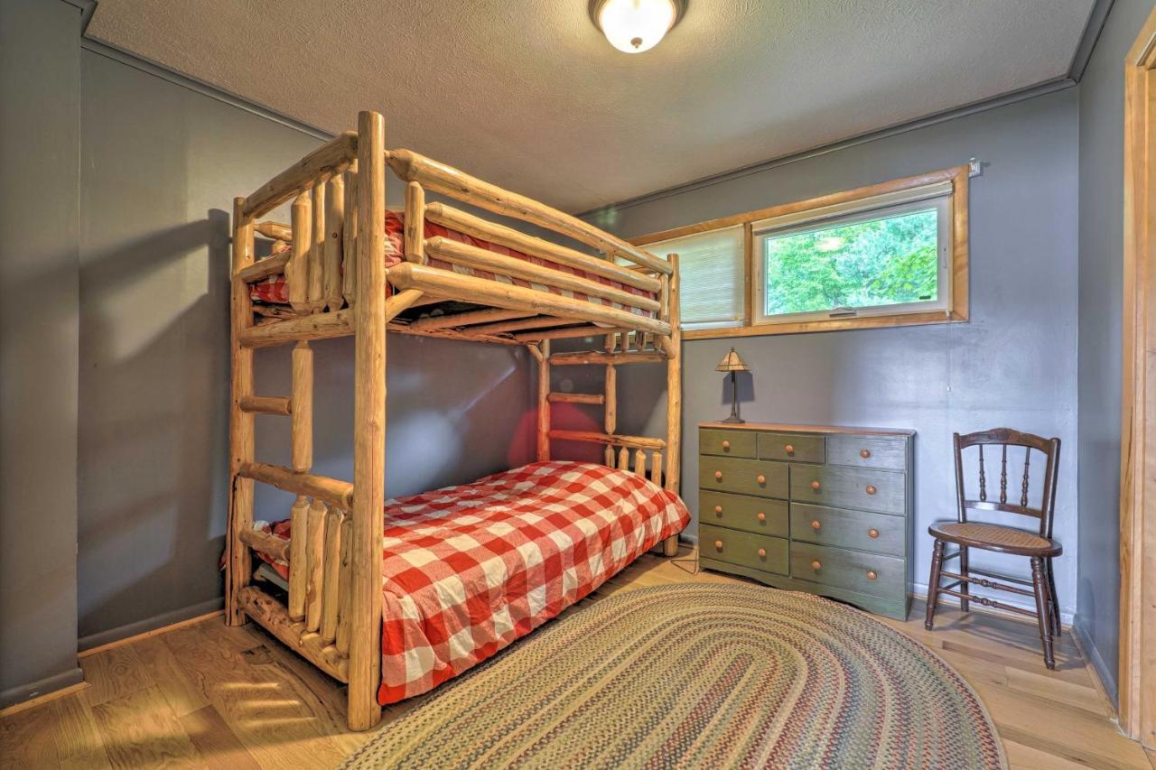13 Mi To Downtown Quiet Lakefront Cottage Травърс Сити Екстериор снимка