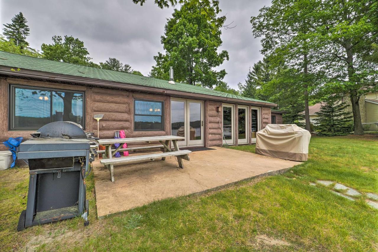 13 Mi To Downtown Quiet Lakefront Cottage Травърс Сити Екстериор снимка