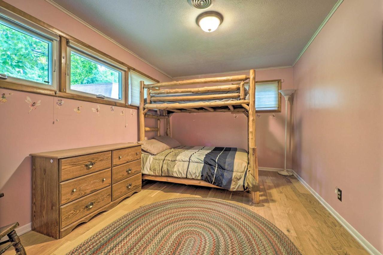 13 Mi To Downtown Quiet Lakefront Cottage Травърс Сити Екстериор снимка