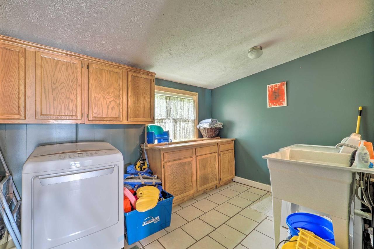 13 Mi To Downtown Quiet Lakefront Cottage Травърс Сити Екстериор снимка