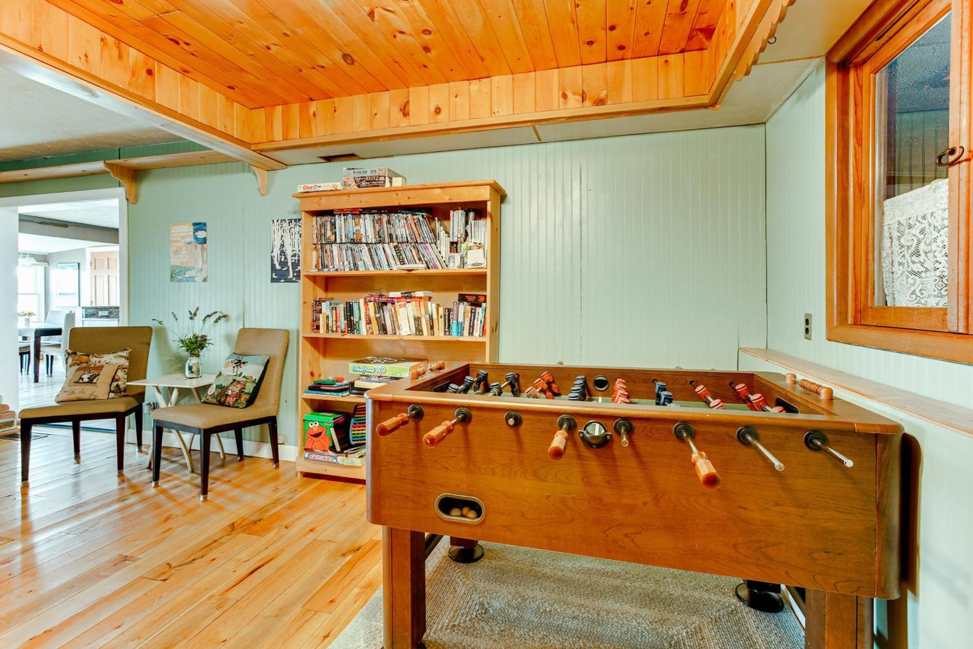 13 Mi To Downtown Quiet Lakefront Cottage Травърс Сити Екстериор снимка